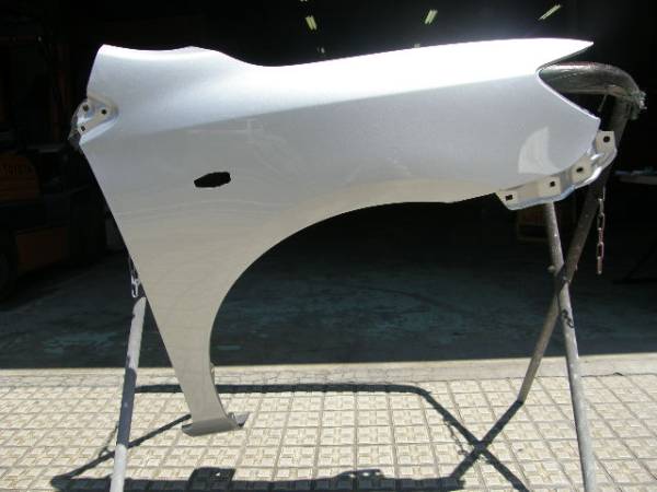 88 トヨタ　カローラアクシオ　右フェンダー　中古