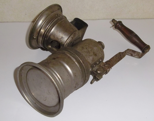 昔のカンテラ カーバイトランプ.真鍮製.灯火器ランプ.古民具の入札履歴