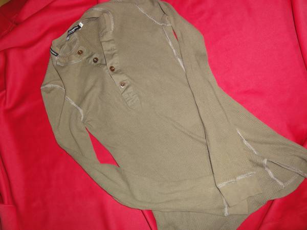 ドルチェヘンリーネック　サイズ44送料250円