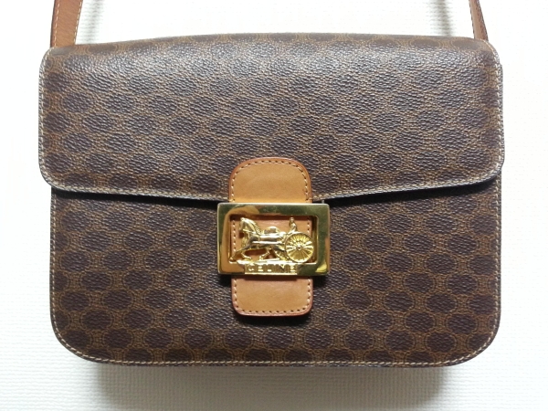 CELINE セリーヌ 馬車金具 ショルダーバッグ　