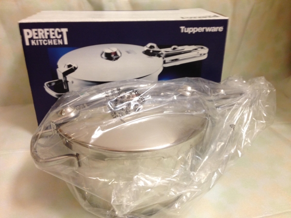 Tupperware タッパーウェア 圧力鍋５Ｌすのこ付き★未使用品