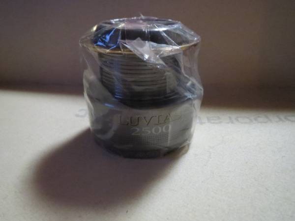 ダイワ☆ルビアス　２５００ 未使用品　スプール