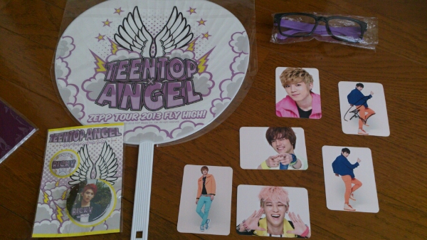 DVDのオマケ、レッドBIGbag付きTEEN TOPリッキーset サインあり