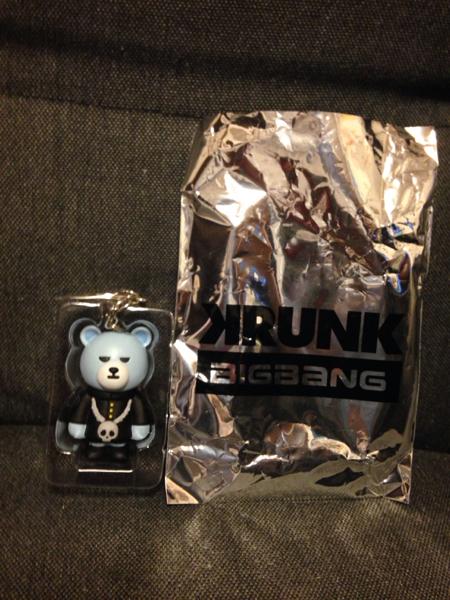BIGBANG BAD BOYver TOP キーホルダー 普通郵便のみ送料無料_1