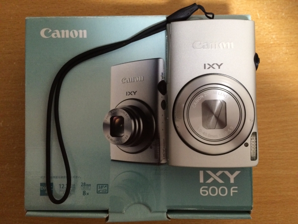Canon デジタルカメラ IXY600F シルバー(ソフトケース付き)
