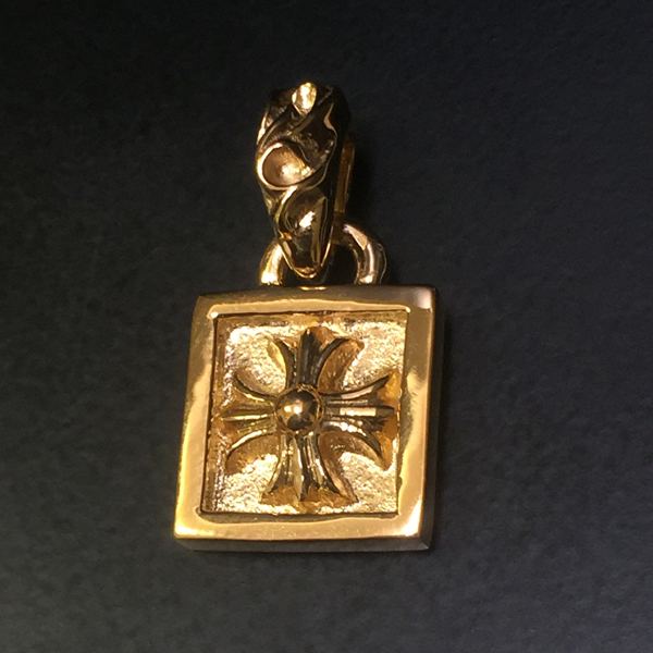 クロムハーツ 22k フレームドCHプラス 純正ダイヤ ゴールド 22金