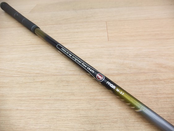 美品 プロギア●2014 スーパーエッグ egg 9I M37(b9-25-21)