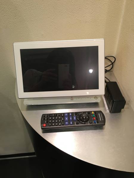 パナソニック ミニTV DMP-HV150 パナソニック、防滴対応ポータブル地