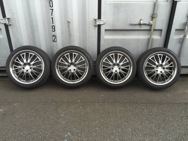 245/40R19　98W エルグランドE51 4WD_1