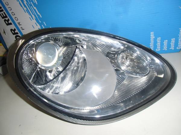 ポルシェ987型右ヘッドライトHID純正品