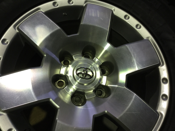 US トヨタ FJ クルーザー 純正 17インチ スタッドレス セット