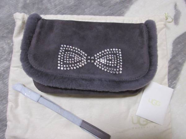 新品タグ付★UGGアグ　スエードポシェット　スワロスキーリボン
