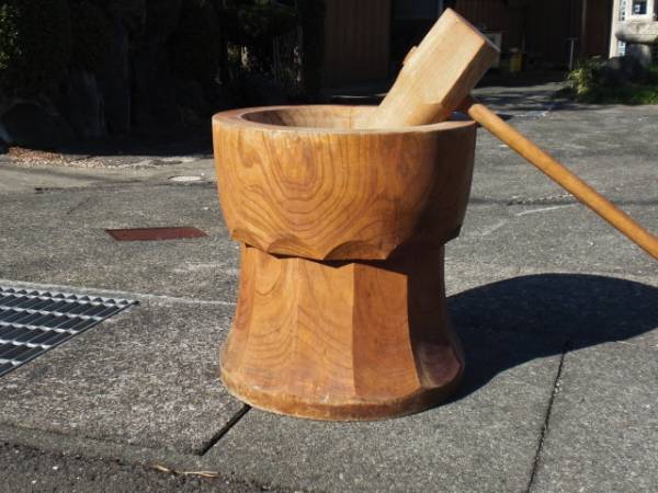 【兎】美品！欅の臼　杵（臼蒸籠蒸し器餅つき杵イベント正月）