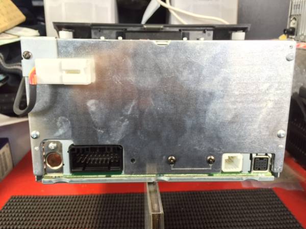 スズキ　ワゴンＲ　純正　ＣＤ　デッキ　中古_3