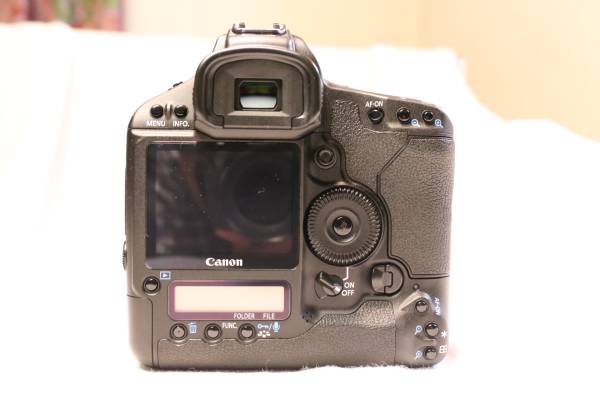 EOS 1D Mark3 美品です EOS-1D III Canon
