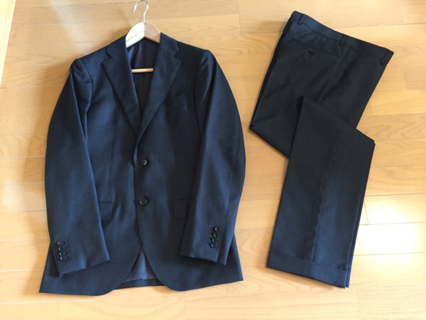 トゥモローランド TOMORROWLAND 秋冬スーツ size44 美品・未着用