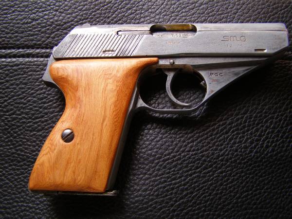 屋久杉グリップ MGCモーゼルHSC 専用 素人製作