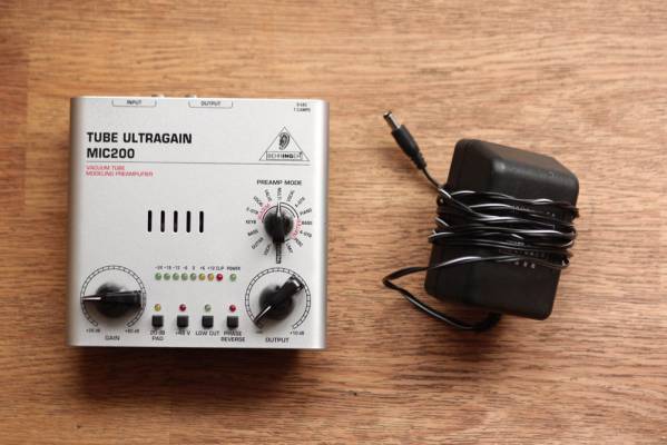 BEHRINGER MIC 200 TUBE ULTRAGAIN ベリンガー マイクプリ