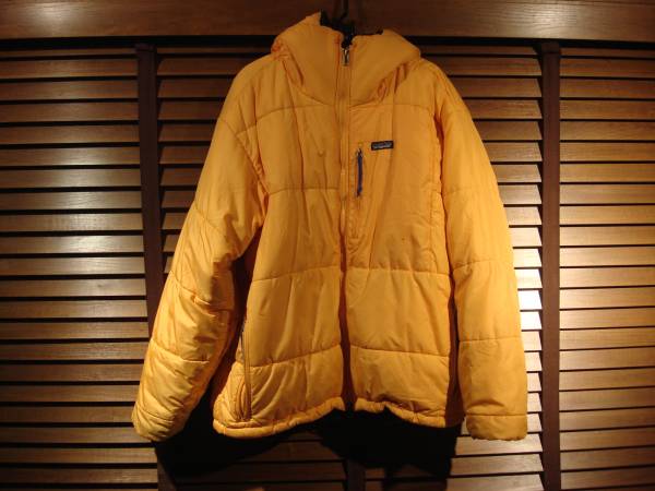 パタゴニア patagonia ダスパーカ size:L バターナッツ 古着 胸 【公式