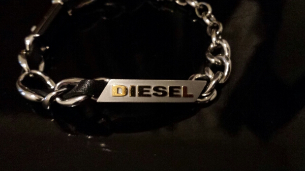ディーゼル★DIESELブレスレット！美品！格安！時計