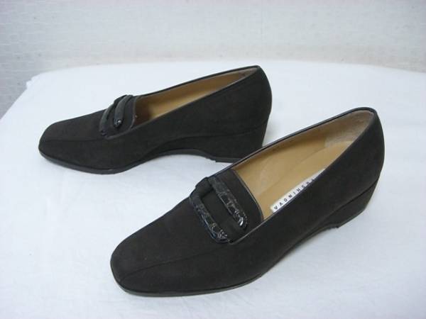 177862 YOSHINOYA ヨシノヤ *SARA NIRICO*茶 スエード パンプス