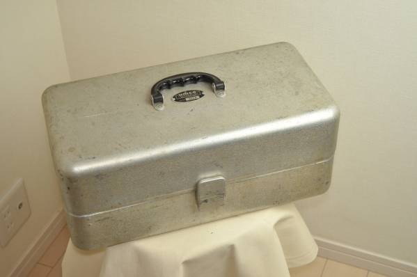 ■即決 umco205A アムコ アルミタックルボックス /HEDDON ABU