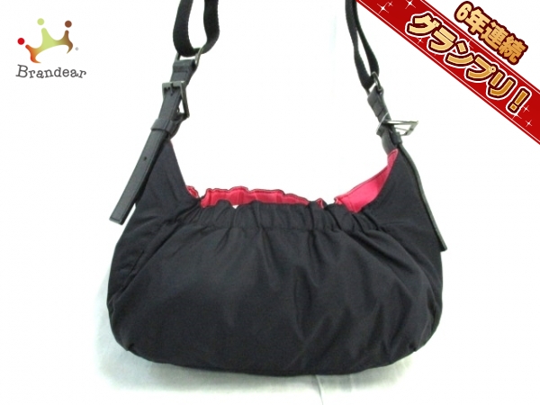 アルティザン&アーティスト ショルダーバッグ 美品 黒 ナイロン