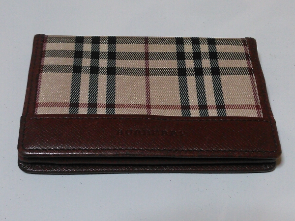 ママ様　BURBERRY ブラック レザー カードケース BURBERRY パスケース バーバリー ブラック (バーバリー) レザー