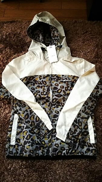 新品 スボルメ ナイロンジャケット XS