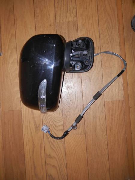 ムーヴ(L175系)のウインカー付きドアミラー（右側）