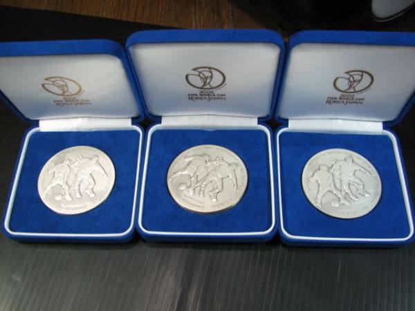 2002FIFA WORLD CUP 記念貨幣 発行記念メダル　３セット　A