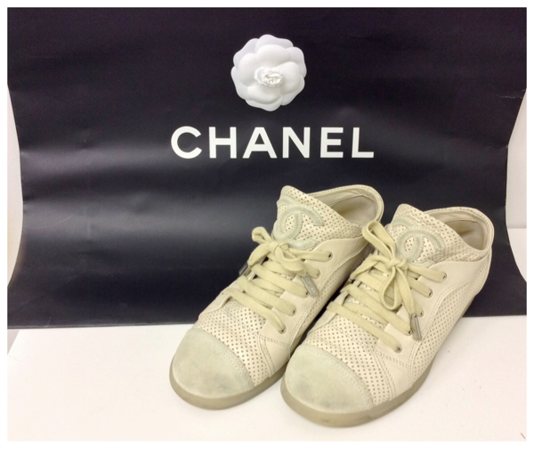 本物 シャネル ココマーク スニーカー スエード/パンチング 24.5