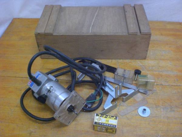 cs1063d makita マキタ トリマ モデル:3701