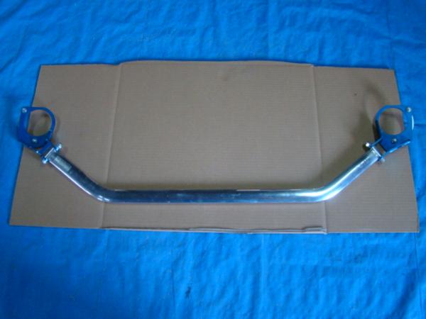 NCP１３１　ヴィッツ　クスコ　フロントタワーバー[16FL3]