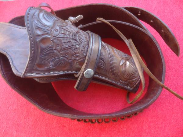 ガンベルト　コルトＳＡＡ　西部劇　ウエスタン　ピースメーカー