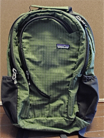 ★パタゴニアPatagonia★パソコン用クッション付ディパック★