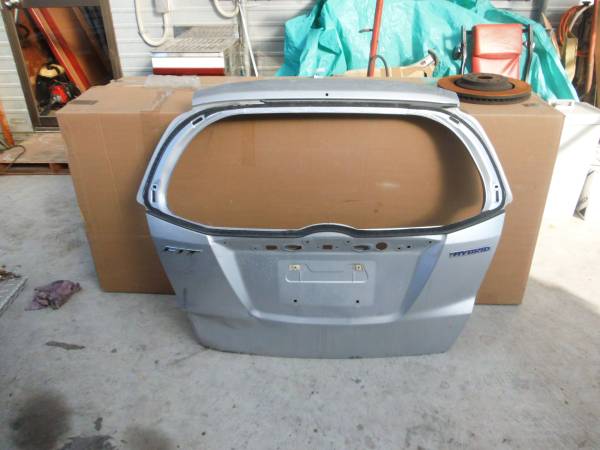 ★フィット ハイブリッド GP1 リアゲート バックドア ★