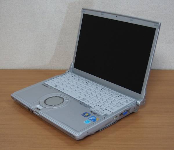 高コスパ・堅牢・美品第8世代i5 メモリ8G DVD⁄CD SSD256G : core