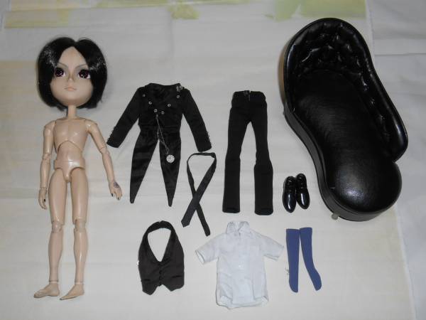 テヤン　黒執事　セバスチャン　ソファー付