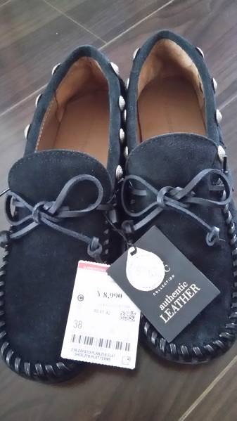 ☆新品タグ ZARA ザラ スゥエードローファー コンチョ レア