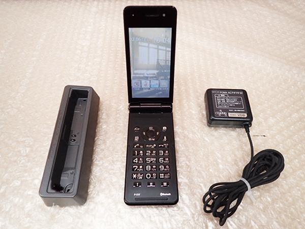 ドコモ P-01F 携帯電話 充電器 バッテリー 卓上ホルダー