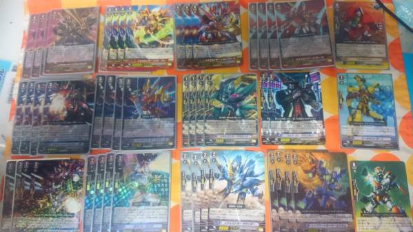 ヴァンガード ノヴァグラップラー デッキ ビクトール 超越付