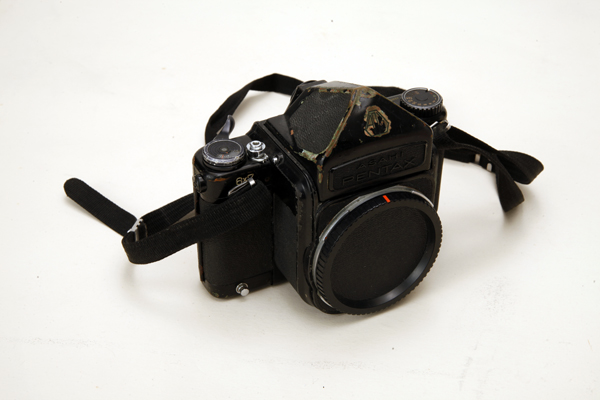 ペンタックス PENTAX 67 ボディ 中古 初期型で使用キズもいっぱい