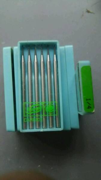 新品コメットカーバイトラウンドバー4分の1 10個切削歯科技工