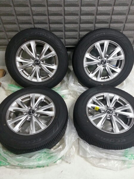 プリウスなどに 195/65R15 6J+45 タイヤ4本 限定アルミ付！ タイヤ