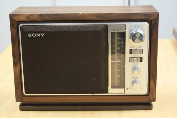 SONY　ICF-9740　FM/AMラジオ　木製キャビネット