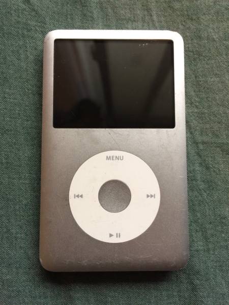 Apple iPod classic 80GB シルバー 第6世代 MB029J/A 【公式通販】