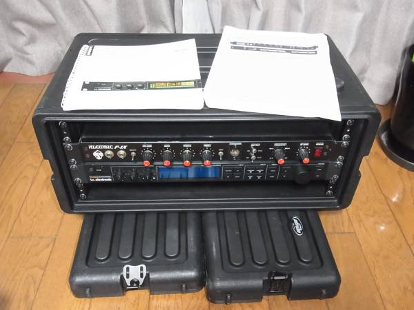 美品 tc electronic M-ONE マルチエフェクター 動作品 tc electronic M-ONE空間系マルチ TC 【公式通販】