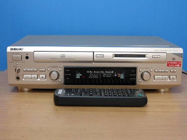 ☆SONY ソニー MXD-D2 CD/MDプレーヤー 動作確認済 現状品 中古