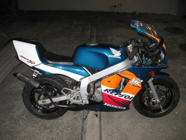 NSR50後期レプソルNチビ腰上OH新品です。